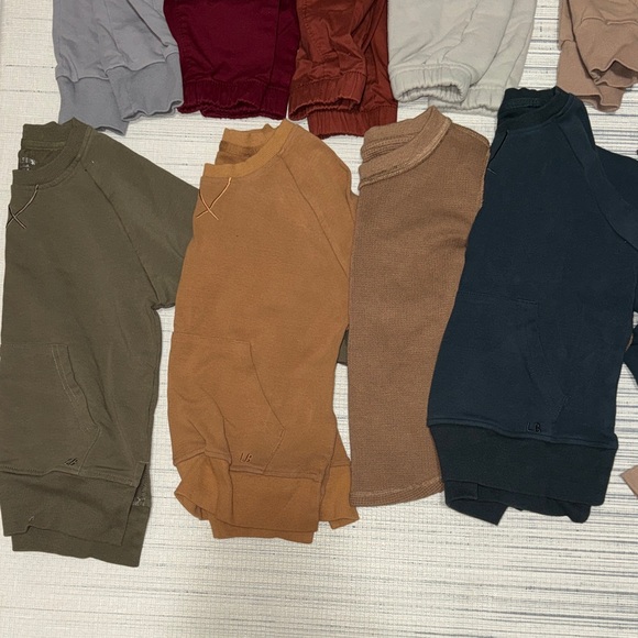 Kids Assorted clothes bundle - 15 items - Picture 3 of 4